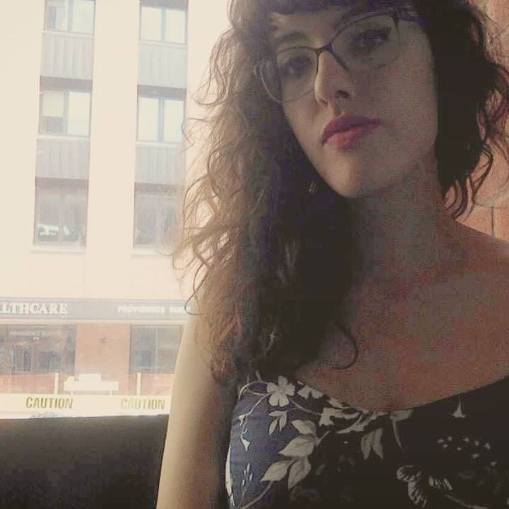 Meet your Posher, Moira